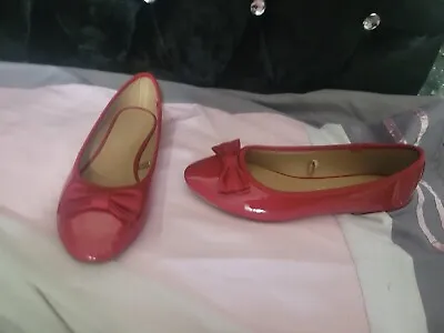£0.99 • Buy Red Slip On Shoes Size 4