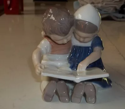 Vintage Bing & Grondahl B & G Denmark Children Reading Book Figurine #1567 • $9.99