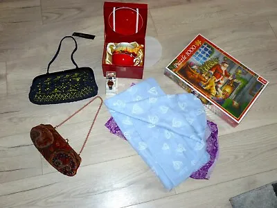 BUNDLE Unwanted Gifts.Joblot.HandbagsWatchShawlTeapot.Puzzle.NEW-1- • £12.99