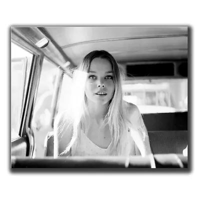 Michelle Phillips FINE ART Celebrities Retro Photo Glossy Big Size 8X10in F076 • $14.99