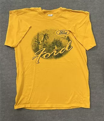 Vintage Gliding Ford Tractor Duck Hunting Graphic Yellow Y2K T Shirt Large • $18.50