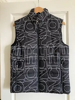 Moncler Women's Vest All Over Print Black /white Size Med • $92