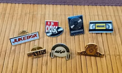 Lot 7 Pin's VHS Theme Future Video... (with Fasteners)  • £9.36