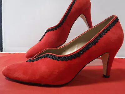 PFR VTG Liz Claiborne Victorian Style Red Suede Black Trim Heels Sz 8.5 Med • $19.99