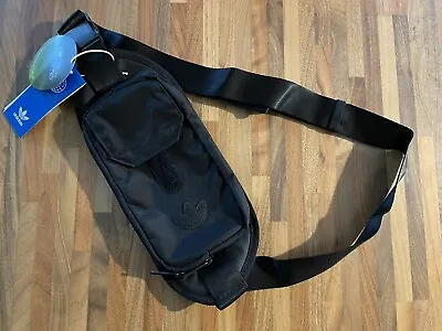 Nike Men’s Waist Bag Black • £5