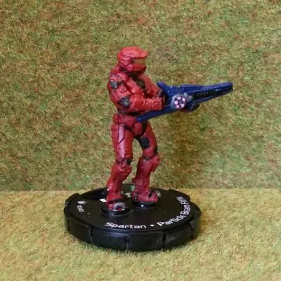 8) Halo Actionclix. 041 - RED SPARTAN & PARTICLE BEAM RIFLE.See Purchase Options • £1.75