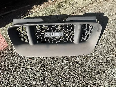 99-01 Isuzu Vehicross Front Bumper Grille Oem • $199.99