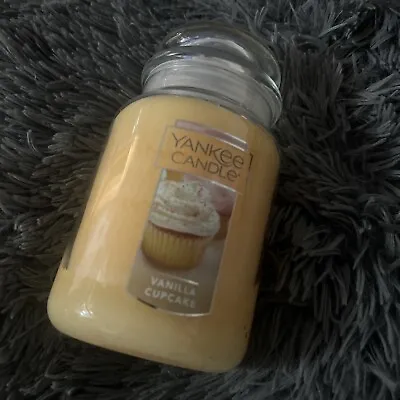 Yankee Candle VANILLA CUPCAKE Large Jar 22 Oz Yellow Housewarmer New Wax • $20