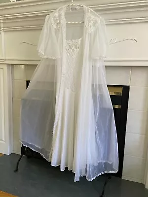 Vtg VAL MODE Lingerie White Sheer Peignoir Set Nylon/lace Robe & Gown Bridal Med • $53.99