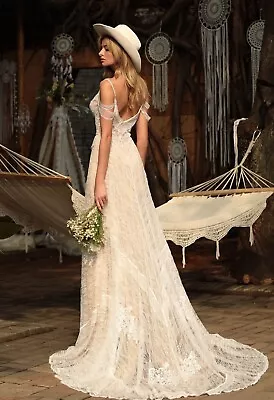 Chic Nostalgia Carly Wedding Dress Boho Size 12 • $599