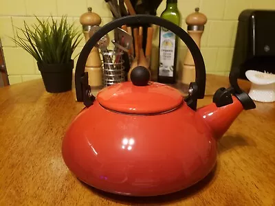 Le Creuset Cherry Red Enamel Whistling Zen Tea Kettle Pot  1.6 US Qt • $22