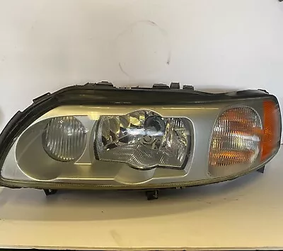 Left Front Headlamp For A 2004 Volvo V70R - HID - USED OEM • $180.80