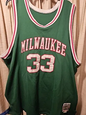 Mitchell & Ness Milwaukee Bucks Away 1971-72 Kareem Abdul-Jabbar Jersey VG Sz 56 • $169.99