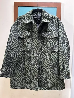 New ZARA Womens Sz XS Overshirt Jacket Coat Black Green Animal Print • $52