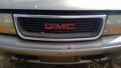 Grille GMC Emblem Canada Only Fits 98-05 BLAZER S10/JIMMY S15 373726 • $85