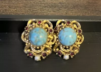 Vintage Florenza Turquoise Color Clip On Earrings. Stunning! • $14.99