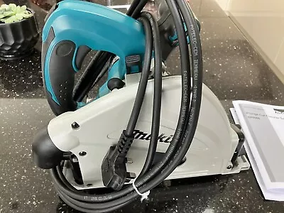 Makita SP6000J Plunge Saw 165mm 1300 Watt 240 V • £190