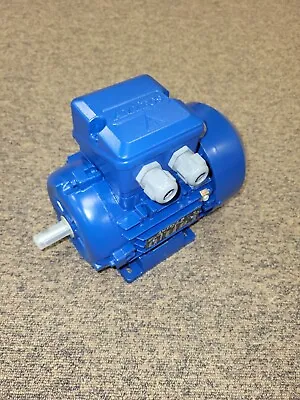 0.55kW 2810rpm 230-400V  3Phase 50Hz B3 Foot Mounted  AMTECS Electric Motor • £39.99