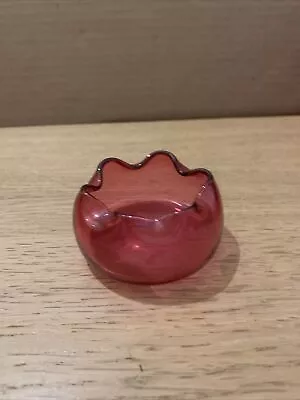 Rippled Edge Cranberry Glass Pot • £0.99