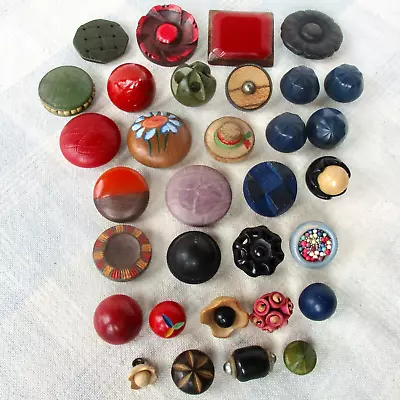 Assortment Of 32 Shanked Wood Buttons • $15.50