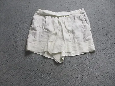 Vince Shorts Womens Small White Ruffle 4  Inseam Preppy Casual Stretch Band • $5.99