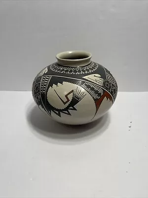 Mata Ortiz Pottery Signed Bitty Quezada 6.5” X 8  • $175