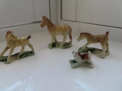 Vintage RARE WADE WHIMSIES Complete Set 1956-59 Mare & Her 2 Foals & Beagle Dog • £12