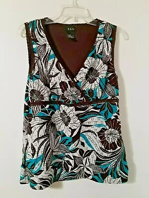 R.Q.T. Size M Brown/white/turquoise Sleeveless V-neck Top - Polyester • $4.25