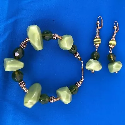 Vintage Green Gold Beaded Bracelet & Dangle Earrings Estate Jewelry Set Leverbac • $14.59