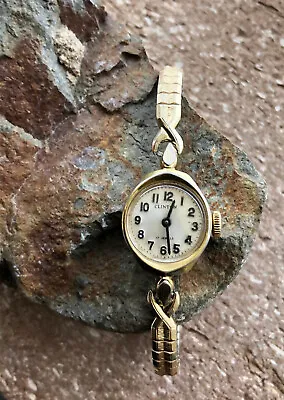 Vintage Gold Clinton 17 Lady Wind Up Wristwatch Flex Expansion Band Working Con • $30