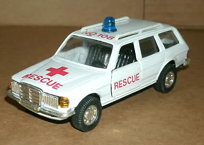 1/45 Scale 1980's Mercedes Benz S123 Emergency Rescue Wagon Diecast Toy Car • $9.99