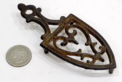 1800's Primitive ANTIQUE Vintage HEART Design MINIATURE Cast SAD IRON TRIVET Toy • $14.95