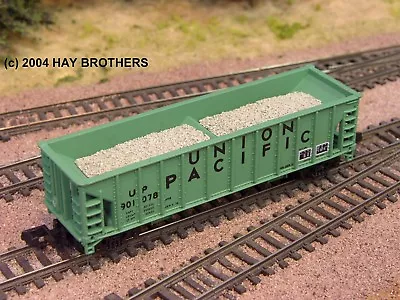 Hay Bros 2-PIECE GRAVEL/BALLAST LOAD - Fits ATLAS & WALTHERS 41' Ballast Hoppers • $5.50