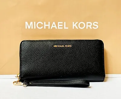 Michael Kors Jet Set Travel Large Continental Wallet • $68