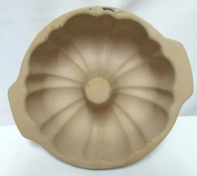 $29.59 • Buy Pampered Chef 10  Bundt Cake Baking Pan Family Heritage Collection Stoneware 