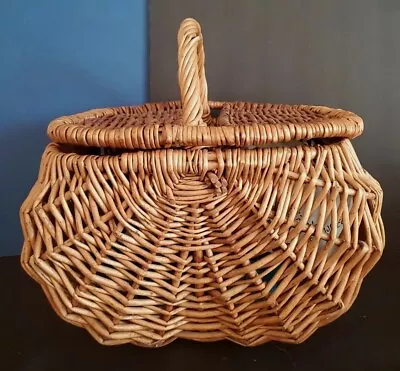 Vintage Farmers Butt Buttocks Egg Gathering Harvest Basket Handmade Farmhouse  • $99