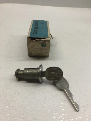 $20 • Buy NOS Chevrolet GM#338285 Tailgate Lock & Keys 1963-67-1971 Chevy