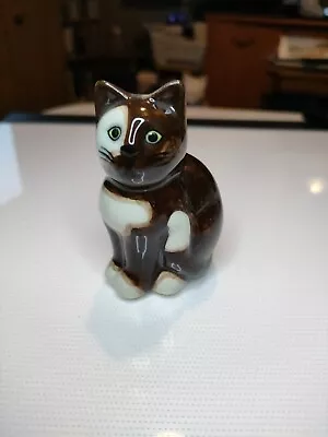 Quail Cat Topaz 3  Sitting • £12.50