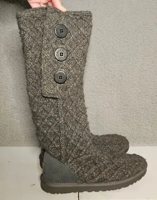 UGG Australia Womens Gray Classic Cardy 3066 Wool Sweater Crochet Boots Size 9 • $39.99