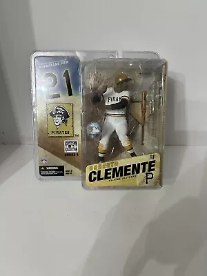 Roberto Clemente Pittsburgh Pirates Cooperstown Series 3 McFarlane Toys • $29.99