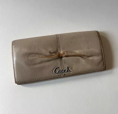 Vintage Coach Beige Bifold Leather Wallet Coin Credit Card Holder • $25