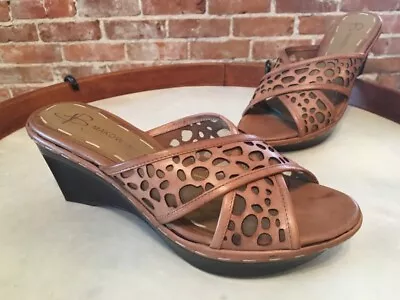 B Makowsky Send Brown Leather Cutout Wedge Slide Sandals New • $19.95