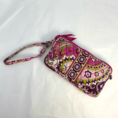 VERA BRADLEY Very Berry Paisley Wristlet Wallet Magenta Pink Floral $25 RETIRED • $15