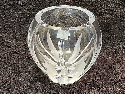 MIKASA FLAME D'AMORE Crystal 6  Flower Vase Frosted And Clear Swirl Cut • $12.50