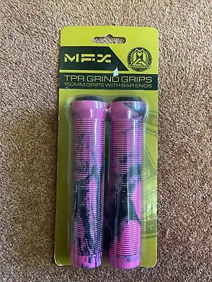 Madd Gear MGP Swirls Grind Handlebar Grips With Bar Ends - Pink/Black • £11.99