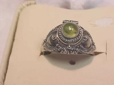 Vintage Sterling Silver Ring Scroll Detail Surprise Opening Top Citrine Green • $39.95