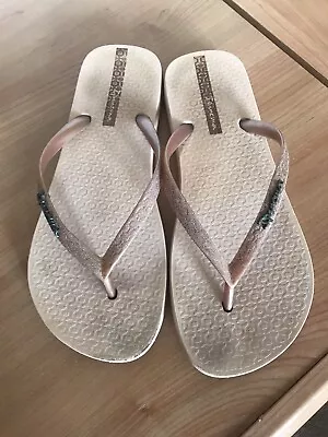 Ladies Ipanema Flip Flops Size 36 • £1.99