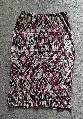 UK10 Lovely Multi Coloured Wiggle Bodycon Pencil Skirt Excellent Used... • £2.99