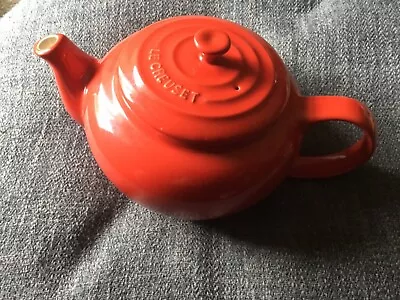 Le Creuset Tea Pot - RED - Holds 1.3L • £24.99