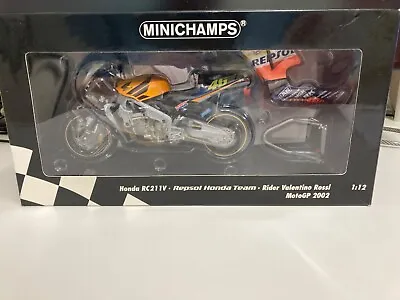 Minichamps Repsol Honda RC211V . Valentino Rossi Moto GP 2002 Diecast Model • £84.95